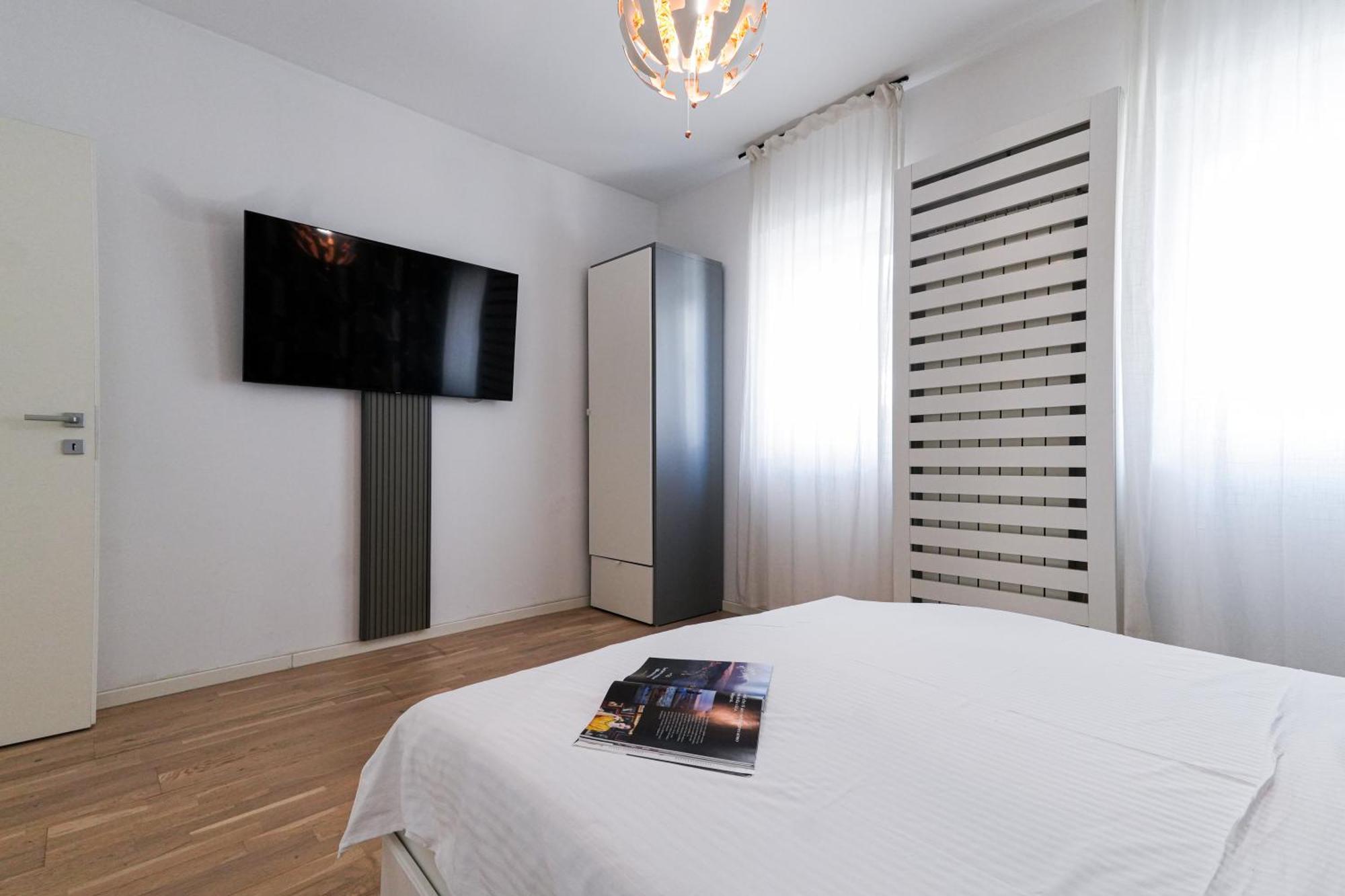 Maria - Modern Apartment With Parking And Workspace Bucareste Exterior foto